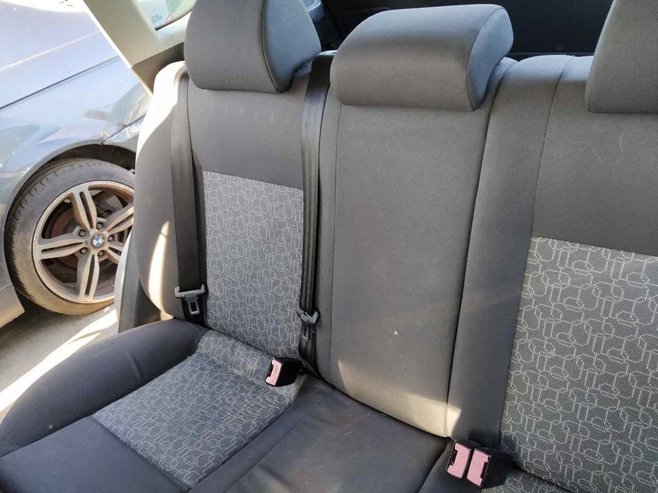 SEAT Ibiza 3 generation (2002-2008) Rear Right Seatbelt 25360098