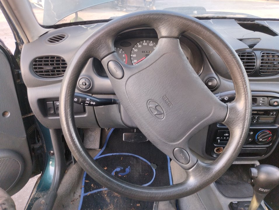 HYUNDAI Accent X3 (1994-2000) Steering Wheel 25324854