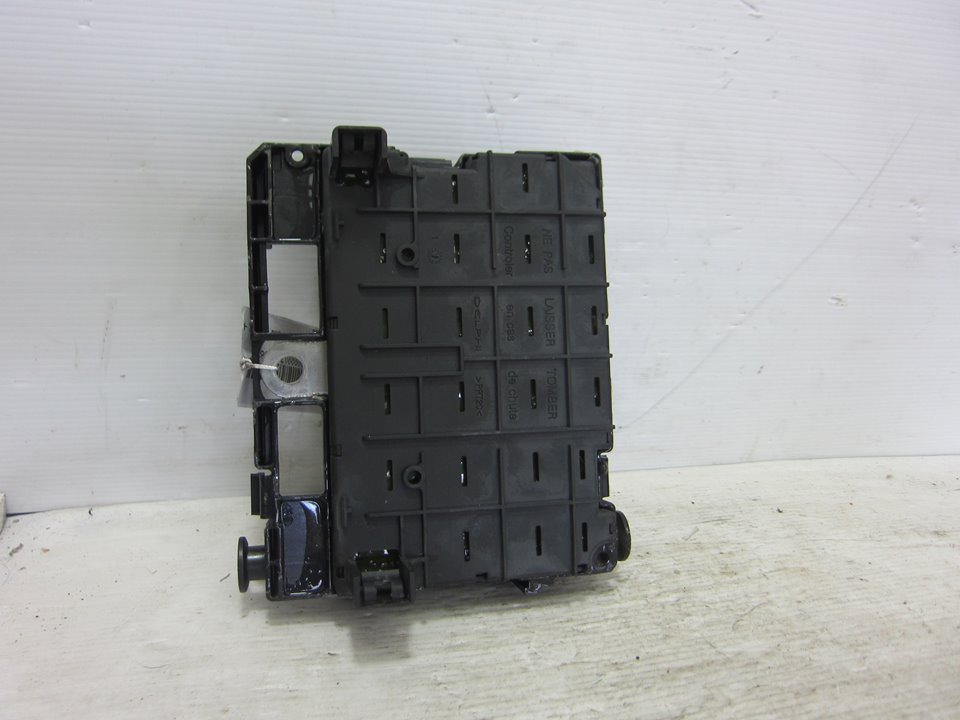 PEUGEOT 206 1 generation (1998-2009) Fuse Box 9657608880 24961153