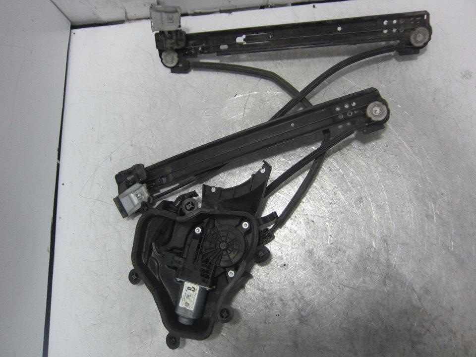 DODGE Vindusregulator foran venstre dør 6J4837401J 25431810