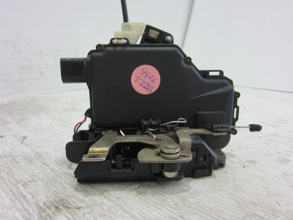 VOLKSWAGEN Golf 4 generation (1997-2006) Rear Left Door Lock Y3B4839015A 24908461