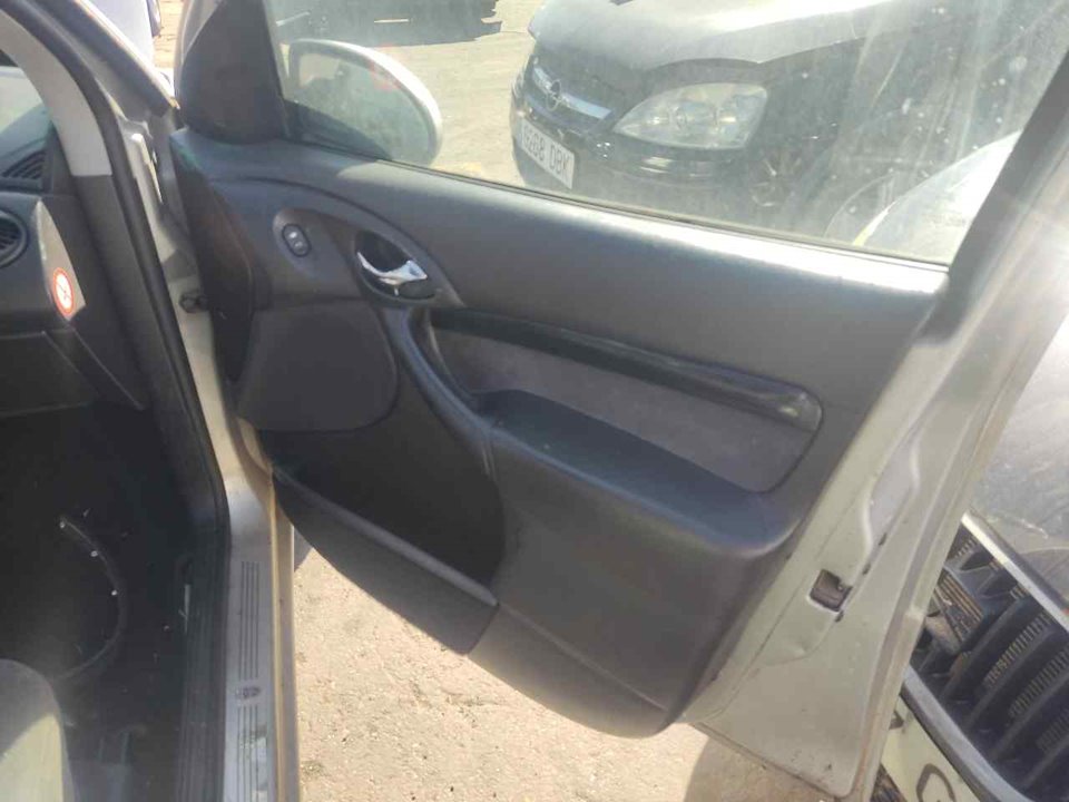 FORD Focus 1 generation (1998-2010) Front Right Door Panel 25372734