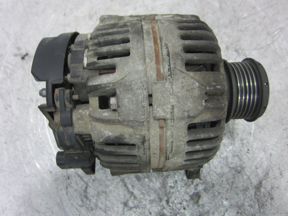 VAUXHALL Golf 5 generation (2003-2009) Alternator 0124325130 25088652