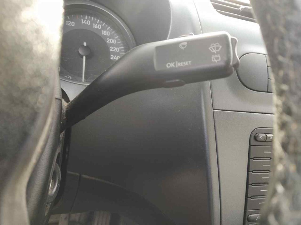 SEAT Leon 2 generation (2005-2012) Indicator Wiper Stalk Switch 25358311