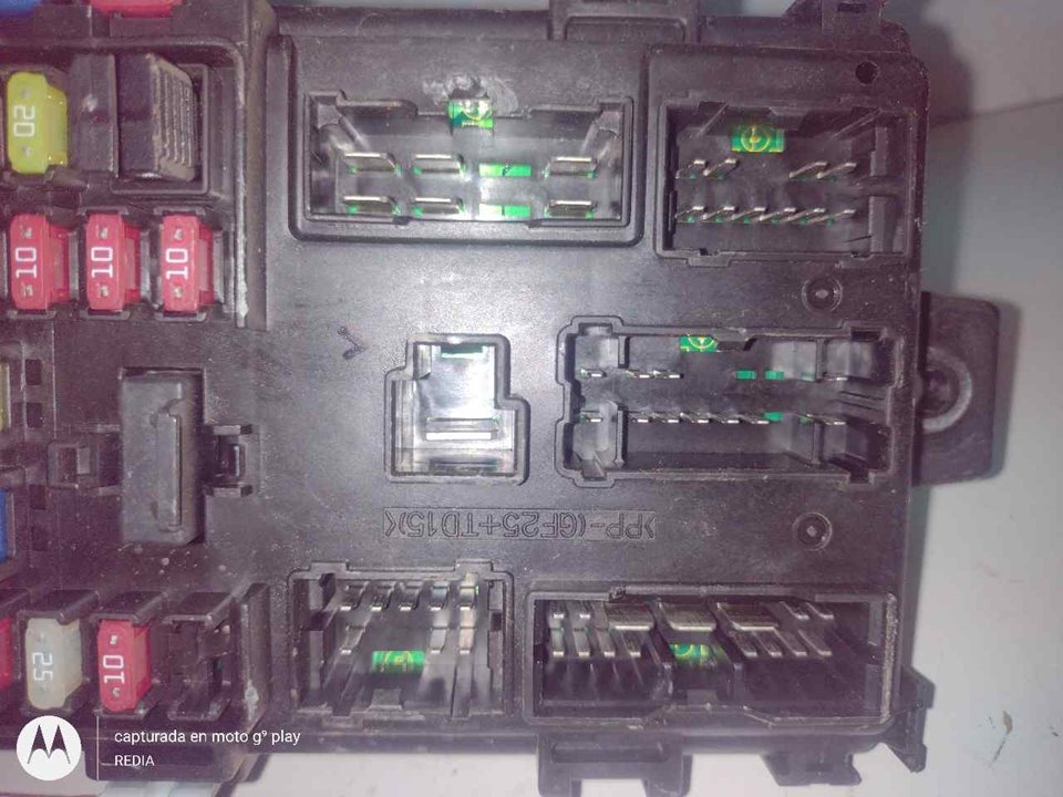 HYUNDAI Santa Fe SM (2000-2013) Boîte à fusibles 9540026511 21293967