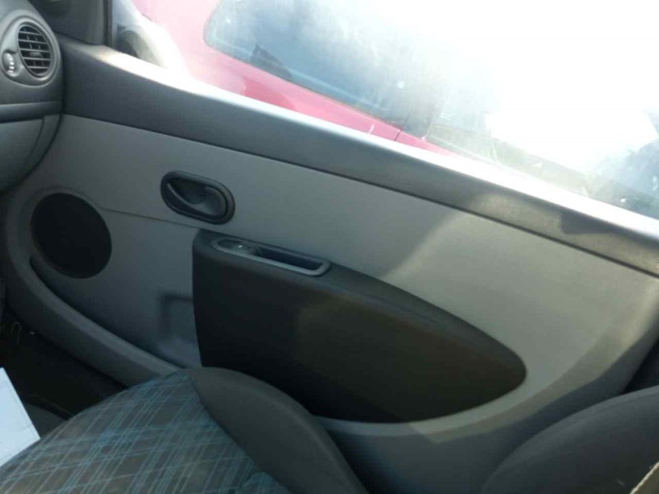 RENAULT Clio 3 generation (2005-2012) Обшивка передних правых дверей 25418520