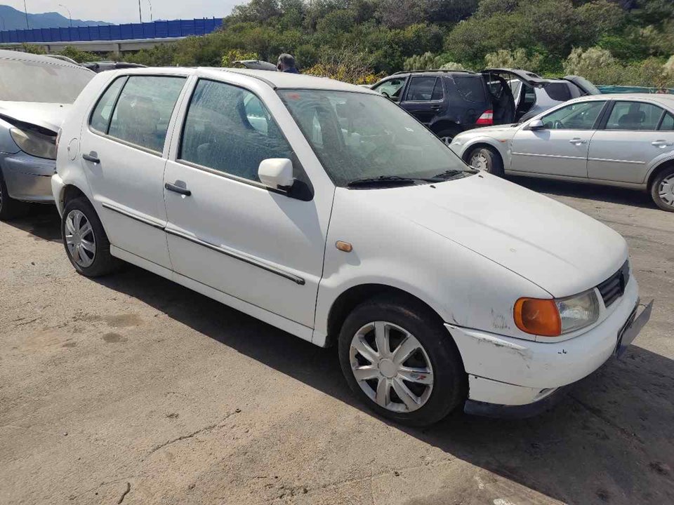 VOLKSWAGEN Polo 3 generation (1994-2002) Фара передняя правая 96249600 24960961