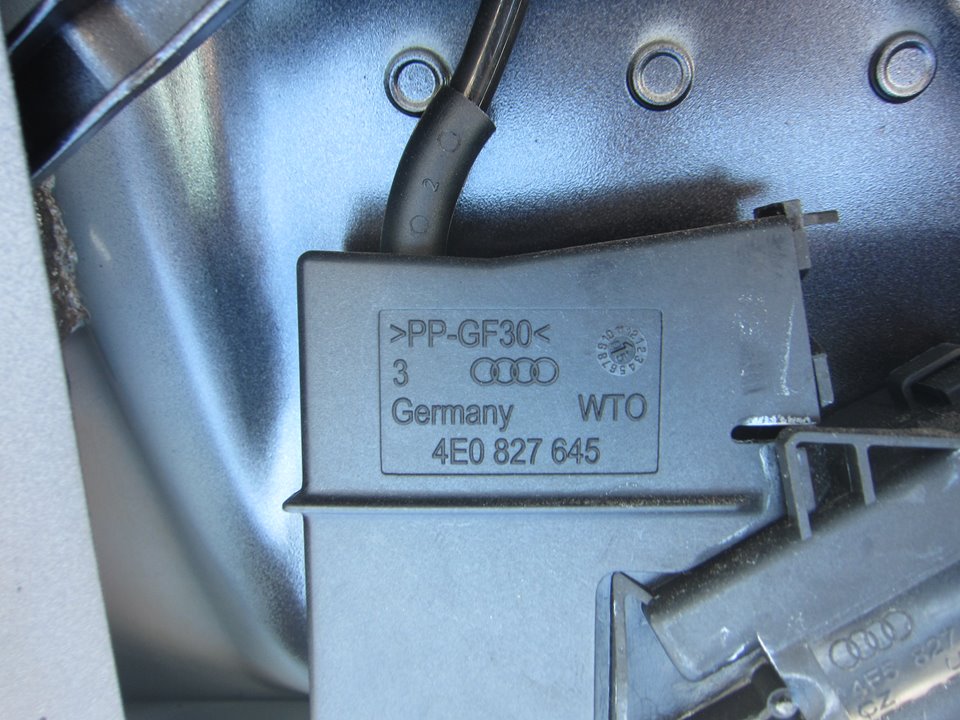 AUDI A6 C6/4F (2004-2011) Замок крышки багажника 4E0827645 24963270