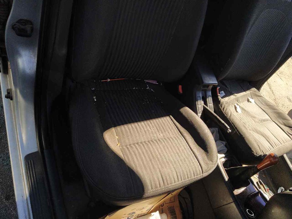 NISSAN Primera P11 (1996-2002) Front Right Seat 25378420