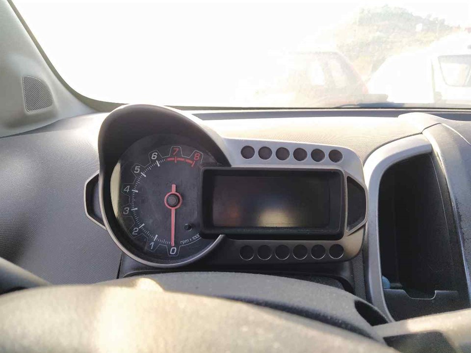 CHEVROLET Aveo T300 (2011-2020) Speedometer 25780197