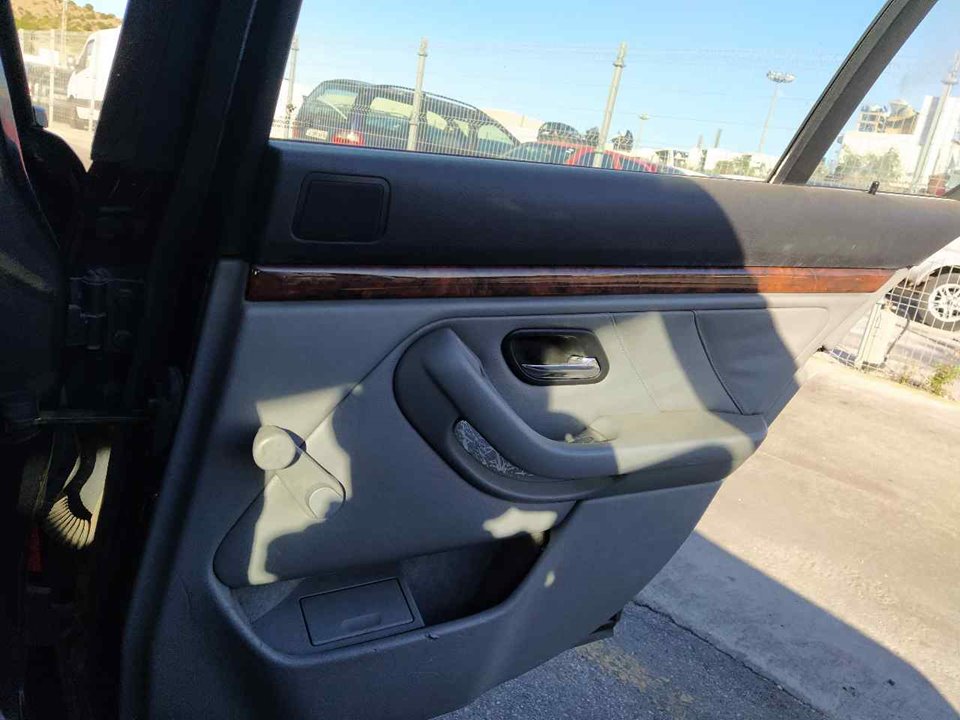 BMW 5 Series E39 (1995-2004) Galinių dešinių durų stiklo pakelėjas 25362437