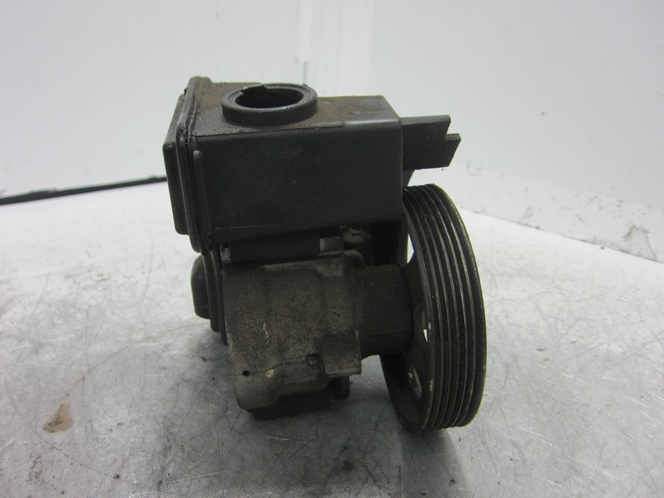 CITROËN Xsara Picasso 1 generation (1999-2010) Power Steering Pump 9639726780 24693541