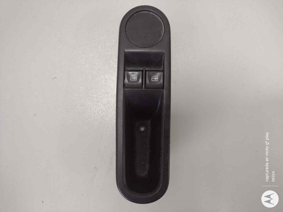 RENAULT Twingo 3 generation (2014-2023) Front Left Door Window Switch 156072930 19941016