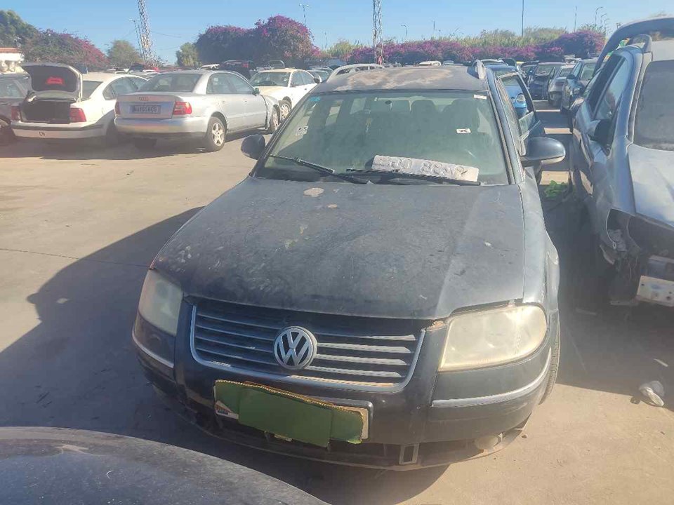 VOLKSWAGEN Passat B5 (1996-2005) Автомагнитола без навигации 3B7035110 21282684