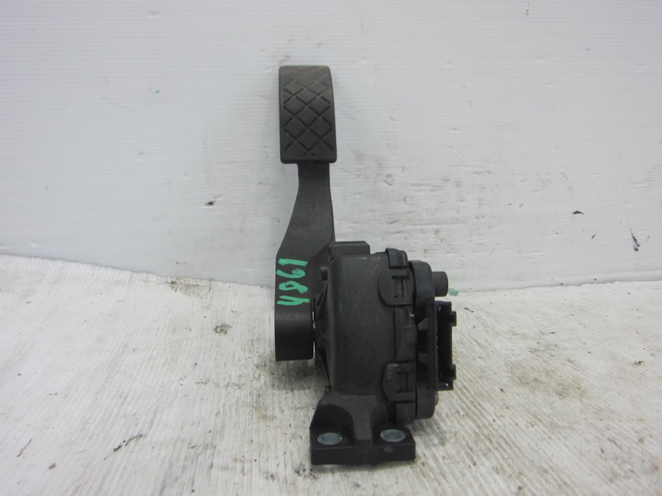 AUDI A2 8Z (1999-2005) Throttle Pedal 8Z1721523E 21917161