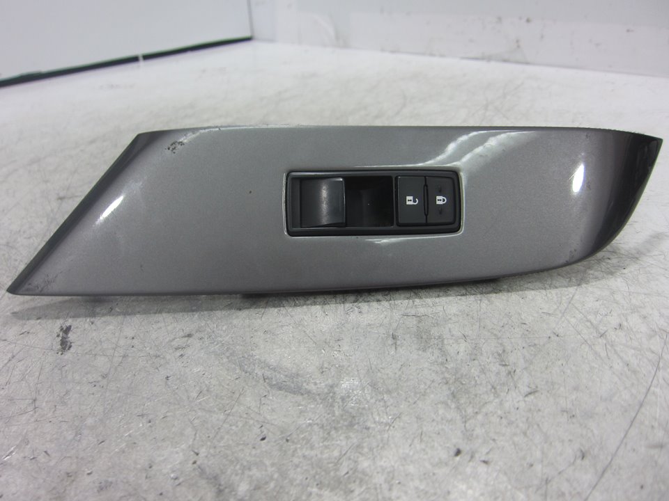 LEXUS RX 3 generation (2009-2015) Кнопка стеклоподъемника передней правой двери 192966 24908654
