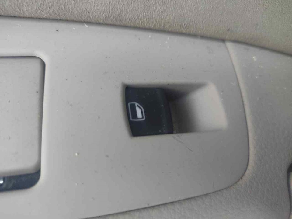 AUDI Q7 4L (2005-2015) Rear Right Door Window Control Switch 25437709