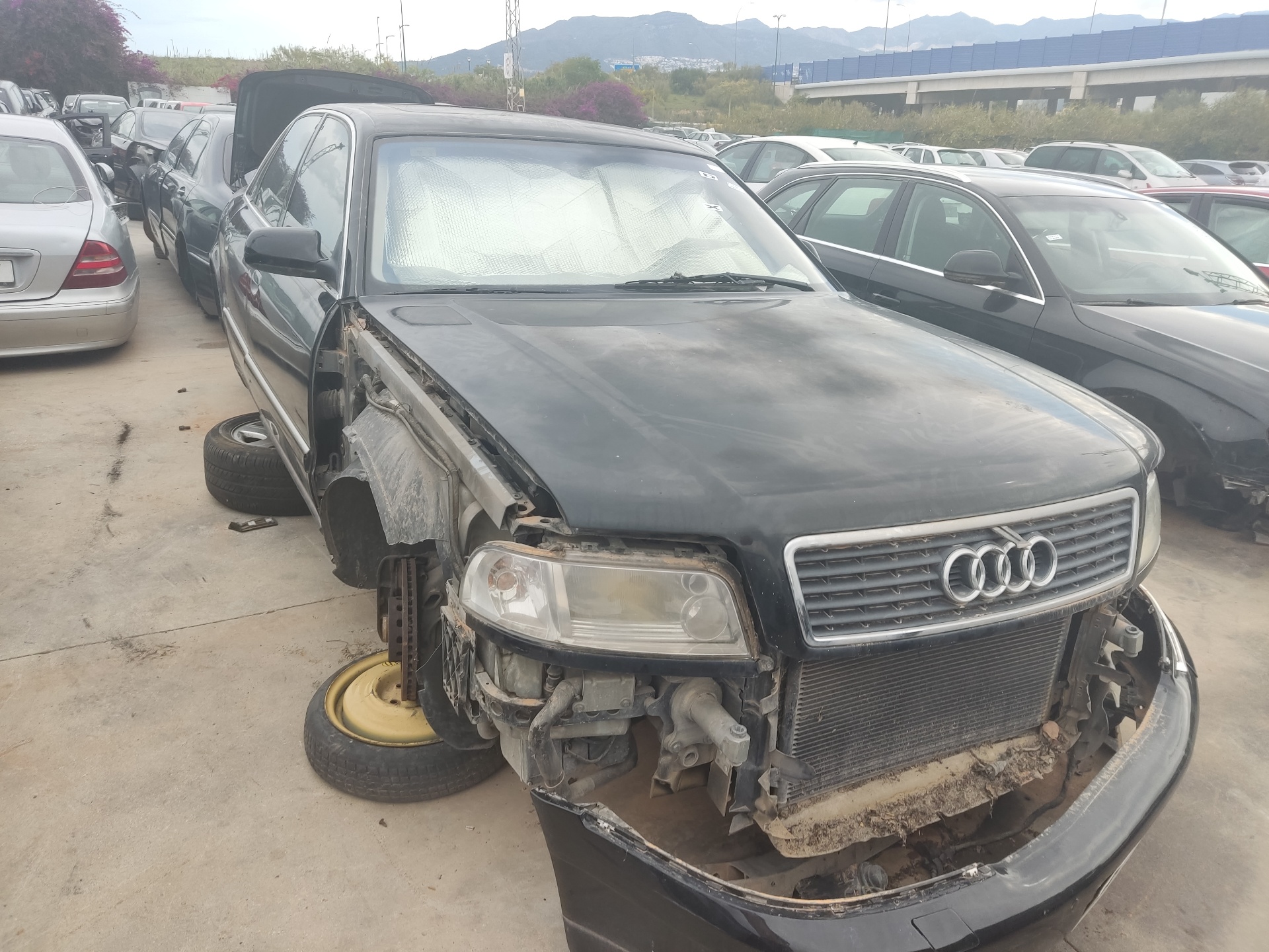 AUDI A8 D2/4D (1994-2002) Фонарь задней крышки 25441004