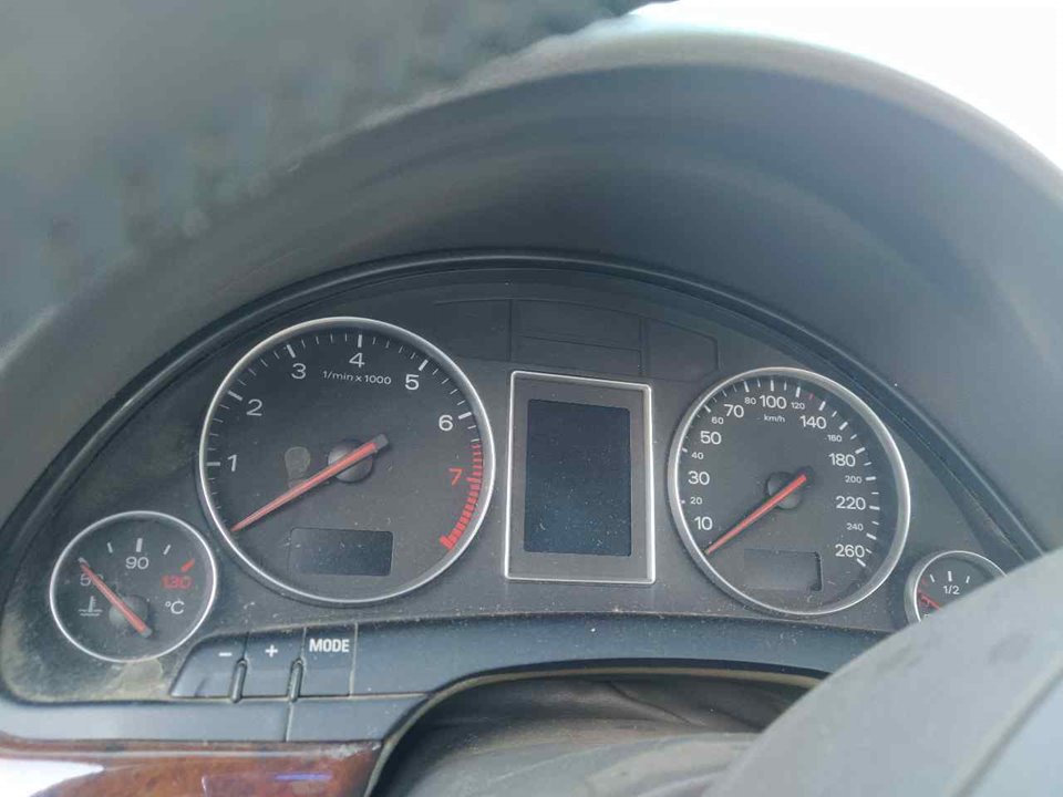 AUDI A4 B6/8E (2000-2005) Speedometer 25357995