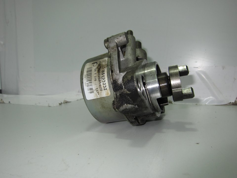 LANCIA Ypsilon II (Type 843)  (2003-2011) Vacuum Pump 55193232 24959388