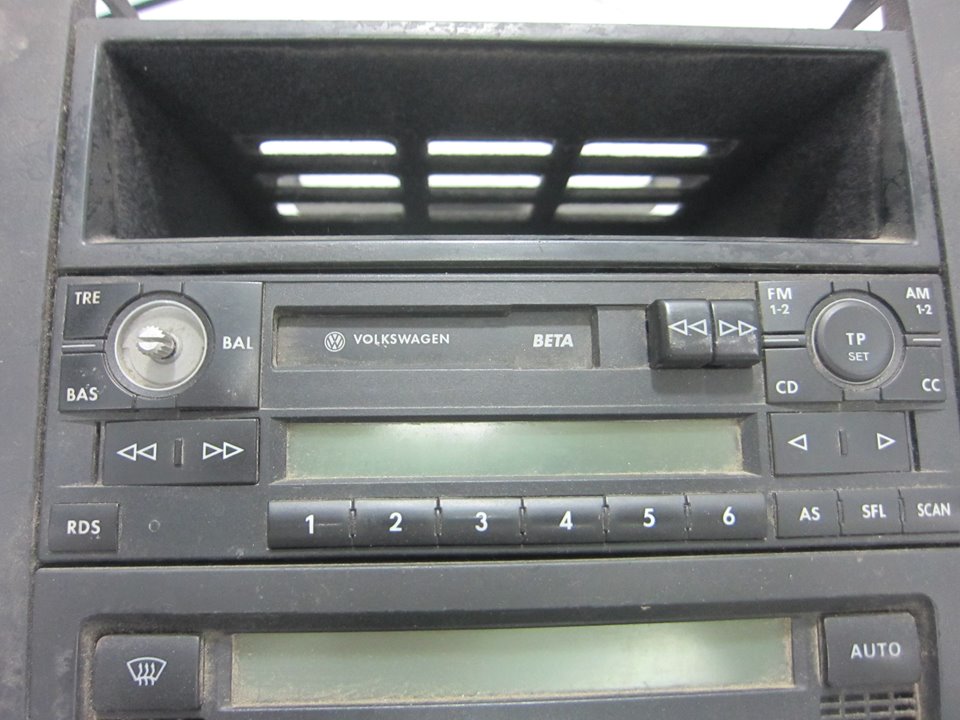 VOLKSWAGEN Golf 4 generation (1997-2006) Music Player Without GPS 1J0035152E 24413390