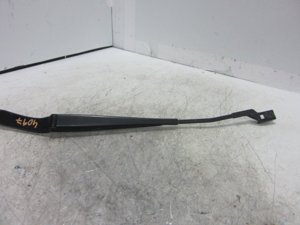 FIAT 500X 1 generation (2014-2024) Front Wiper Arms 97036203 24955816