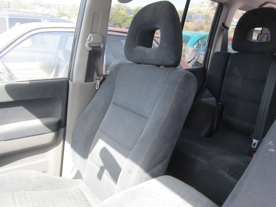 VOLKSWAGEN LT 1 generation (1975-1995) Front Right Seat 25342349