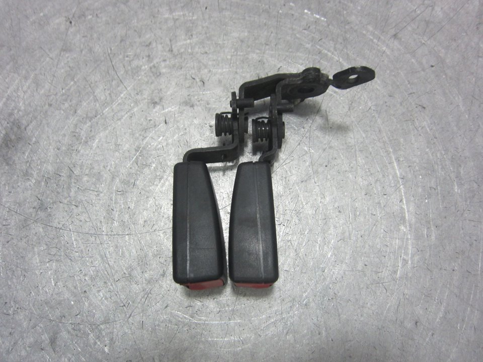 SEAT Leon 3 generation (2012-2020) Rear Middle Seat Buckle 5F0857739 25570871