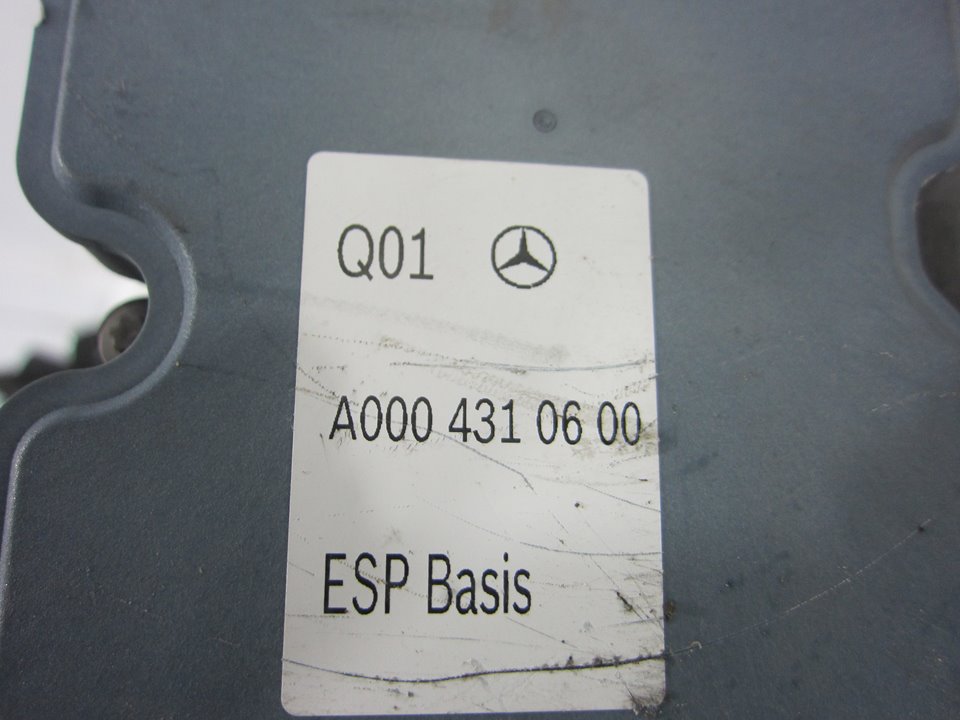 MERCEDES-BENZ GLA-Class X156 (2013-2020) ABS Pump A0004310600 24880992