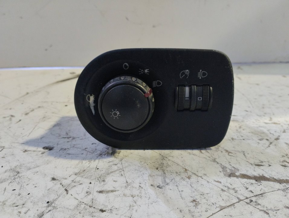 SEAT Leon 2 generation (2005-2012) Headlight Switch Control Unit 1P1941431F 21292182