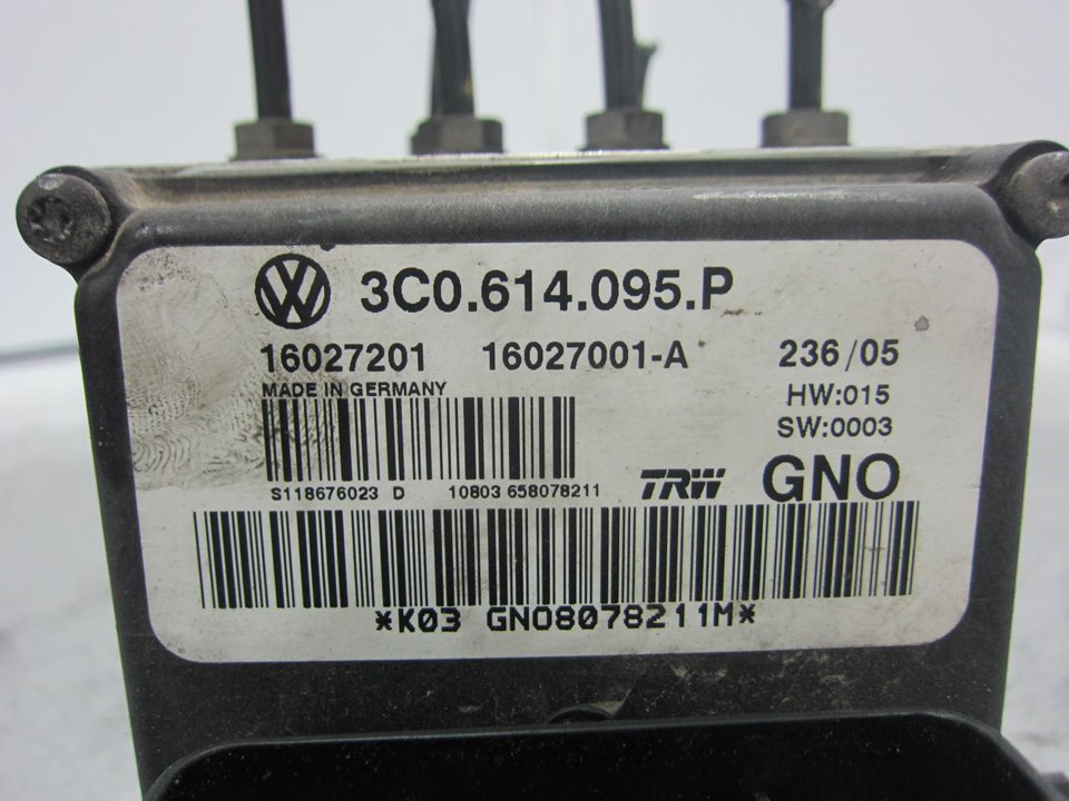 VOLKSWAGEN Passat B6 (2005-2010) ABS помпа 3C0614095P 25757821