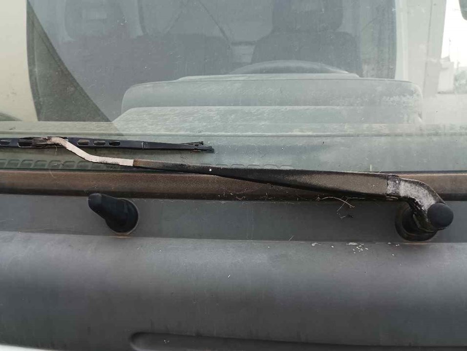 NISSAN Front Wiper Arms 24965380