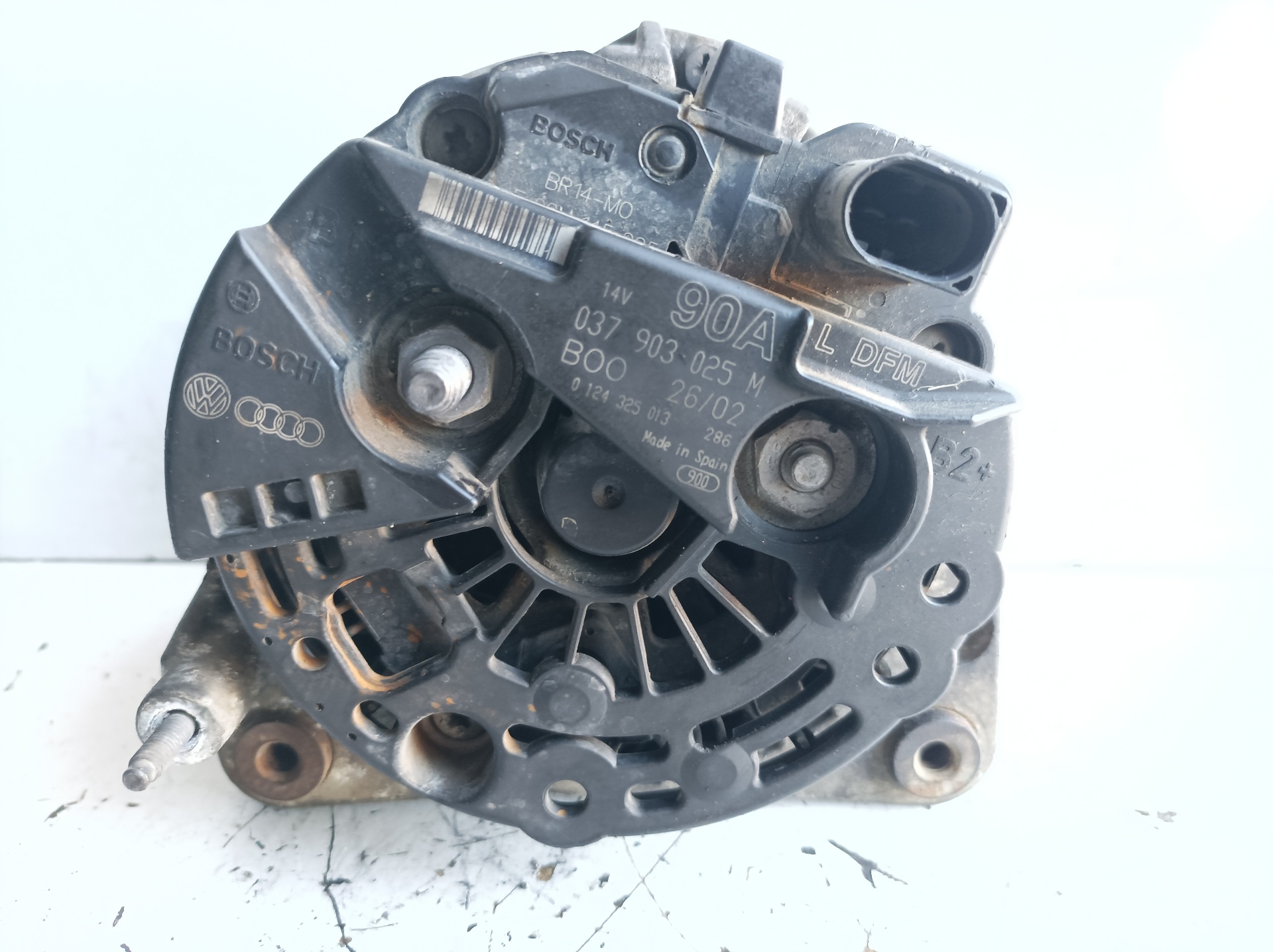 VOLKSWAGEN Polo 4 generation (2001-2009) Alternator 037903025M 21281901