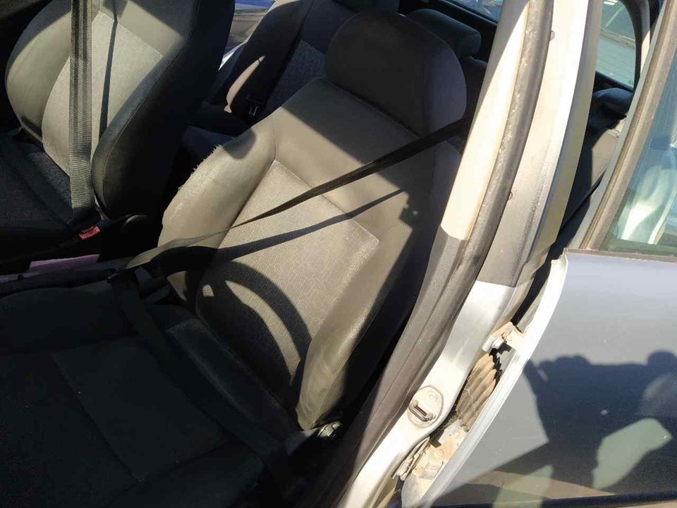 SEAT Ibiza 3 generation (2002-2008) Front Left Seatbelt 25360113