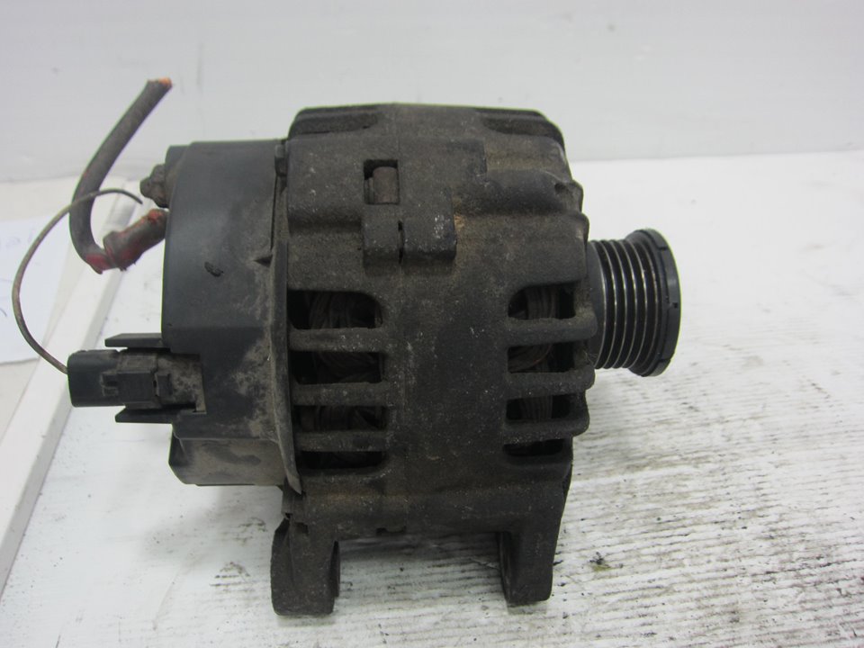 OPEL Vivaro A (2002-2006) Alternator 8200086130 21275045