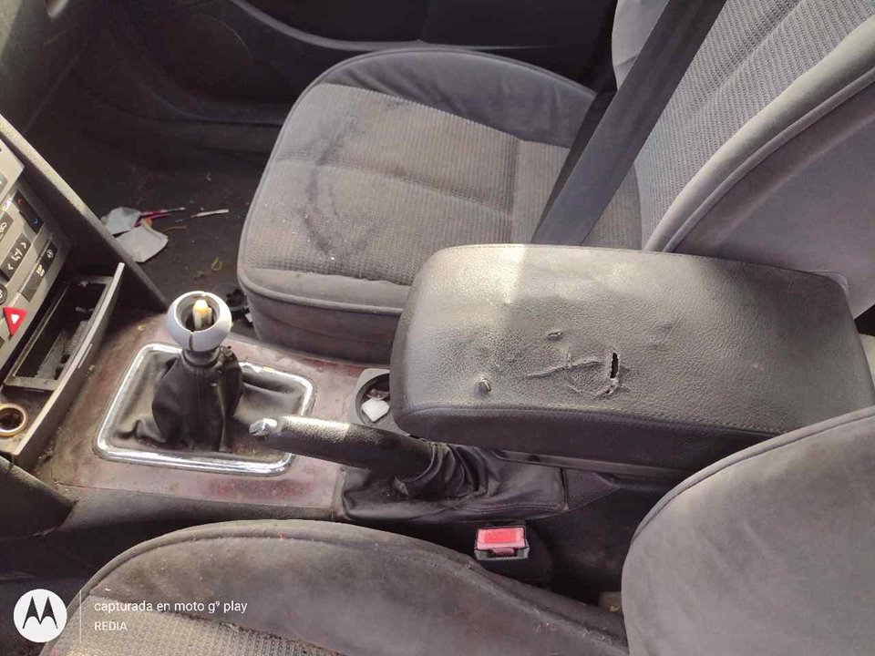 PEUGEOT 407 1 generation (2004-2010) Console centrale 25341877