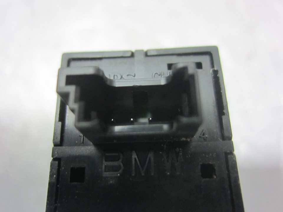 BMW 1 Series F20/F21 (2011-2020) Rear Right Door Window Control Switch 920810602 25757863