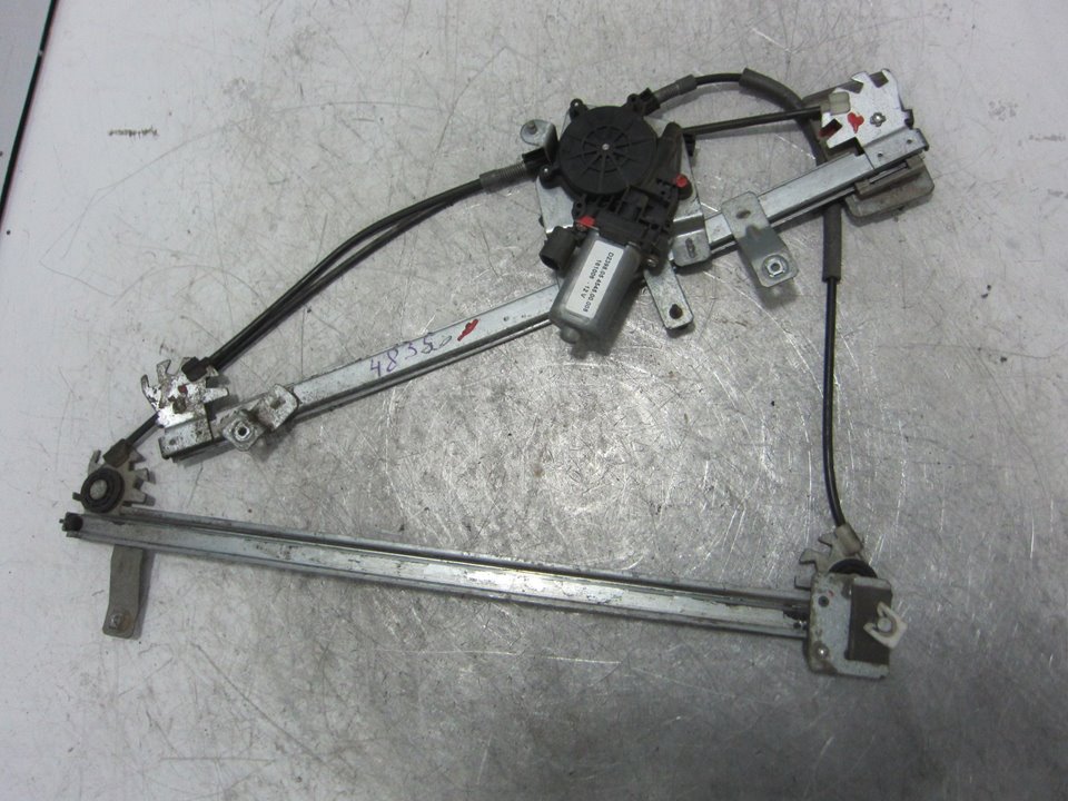 PEUGEOT Partner 1 generation (1996-2012) Front Left Door Window Regulator D239805454500008 22980148