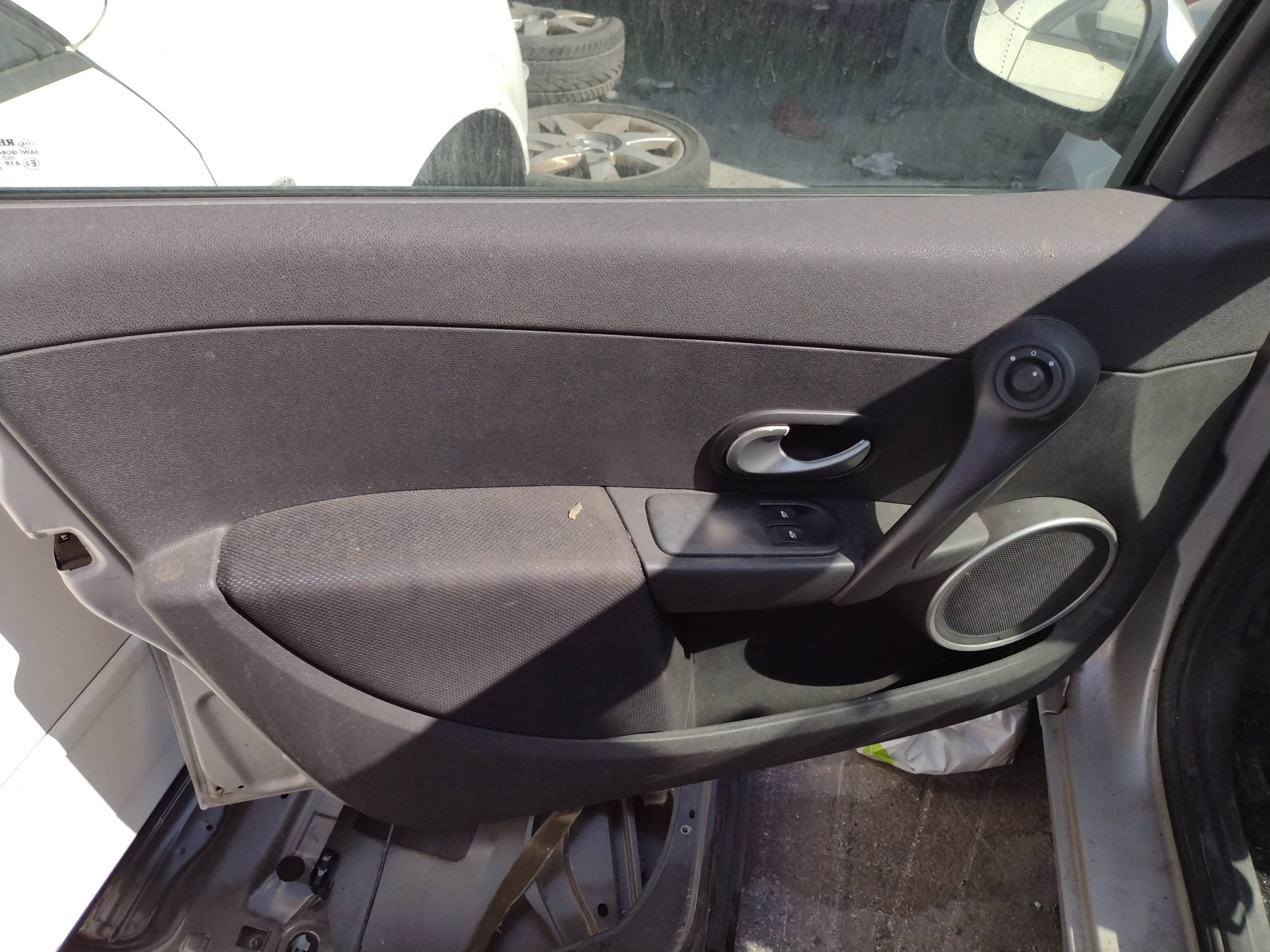 RENAULT Clio 3 generation (2005-2012) Variklio kompiuteris 8200911560 21276910