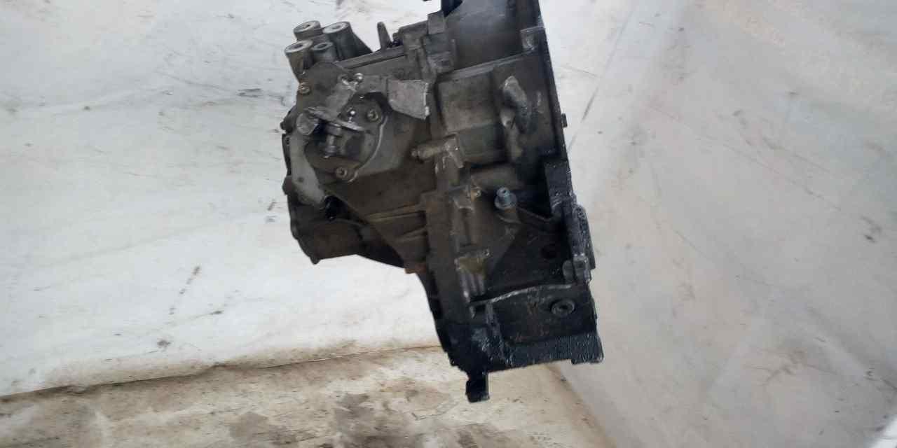 VAUXHALL Astra J (2009-2020) Gearbox 5495775 21307798