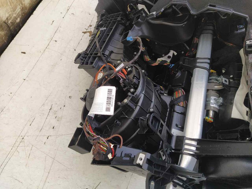 MERCEDES-BENZ A-Class W176 (2012-2018) Нагревательный вентиляторный моторчик салона A2469061601 23816743