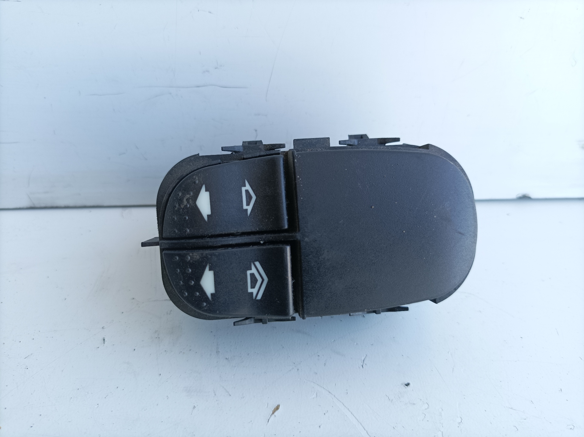 FORD Focus 1 generation (1998-2010) Front Left Door Window Switch 03162310 21281239