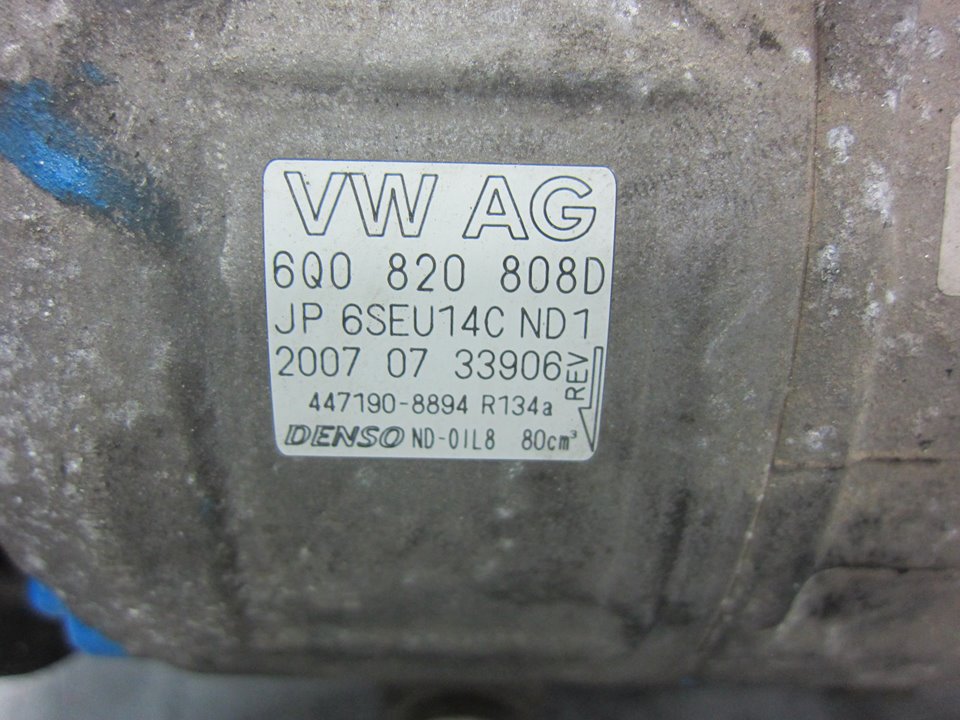 VOLKSWAGEN Polo 4 generation (2001-2009) Hасос кондиционера 6Q0820808D 24938622