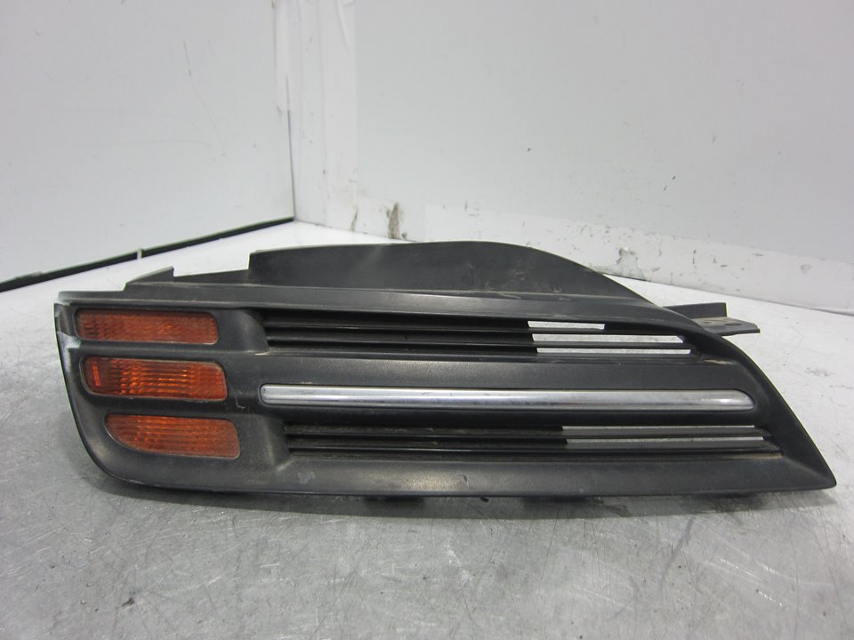 SEAT Cordoba 2 generation (1999-2009) Jäähdyttimen säleikkö 62320XA000 25352614