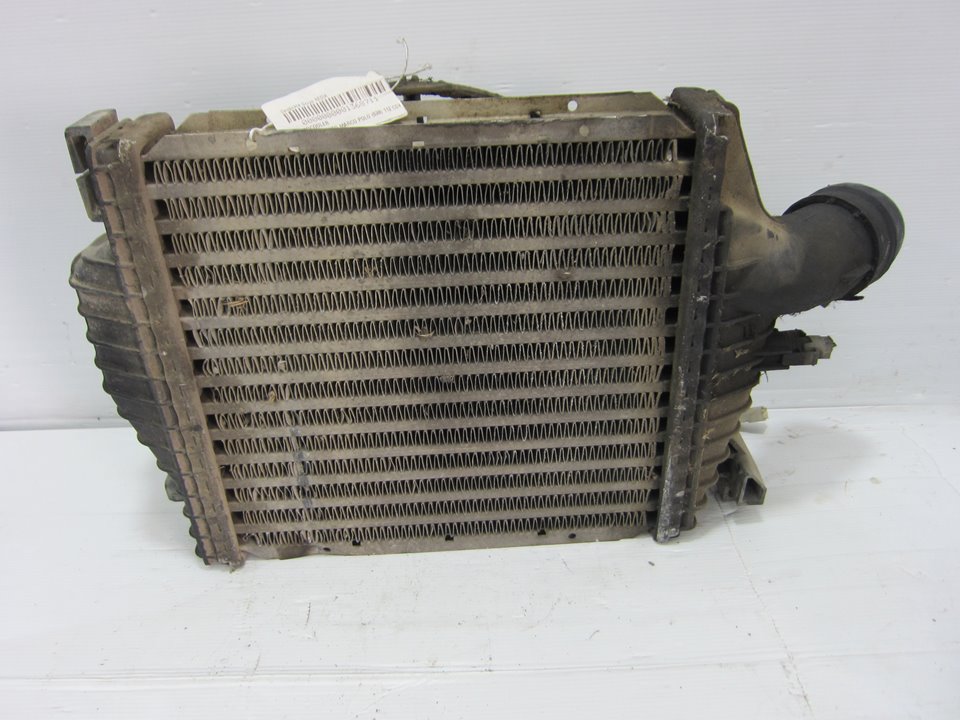 SKODA Vito W638 (1996-2003) Intercooler radiátor 160010041F 24909097