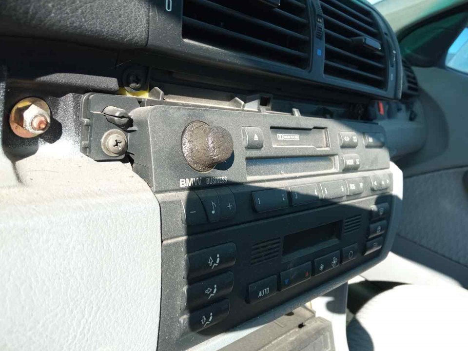BMW 3 Series E46 (1997-2006) Musikkspiller uten GPS 25372945