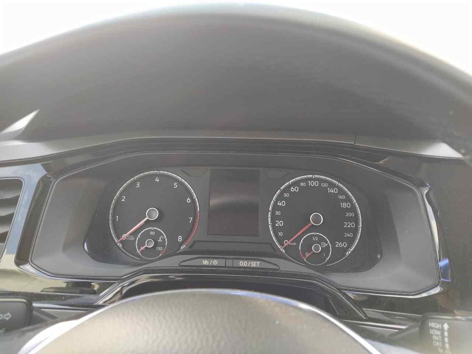 VOLKSWAGEN Polo 6 generation (2017-2024) Speedometer 25368618