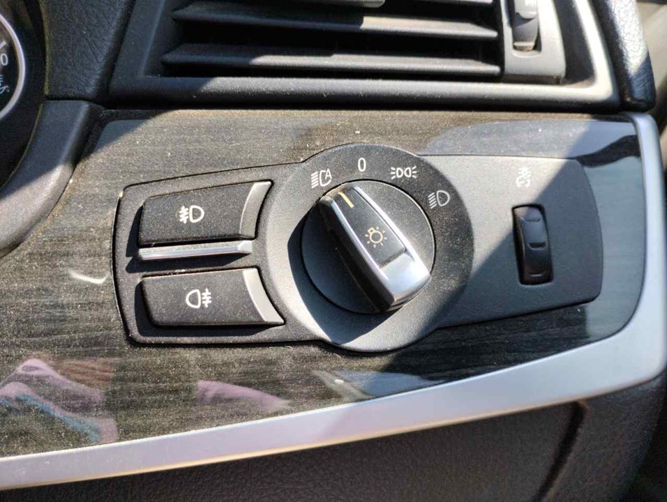 BMW 5 Series F10/F11 (2009-2017) Headlight Switch Control Unit 25428420