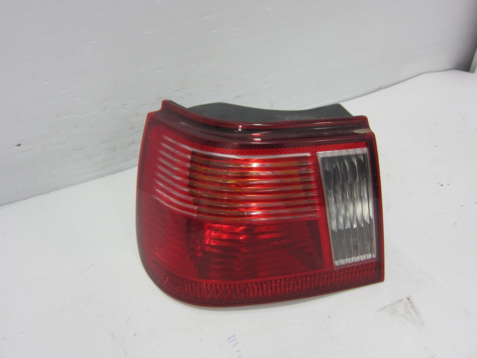 SEAT Cordoba 1 generation (1993-2003) Rear Left Taillight 6K6945257C 23438050