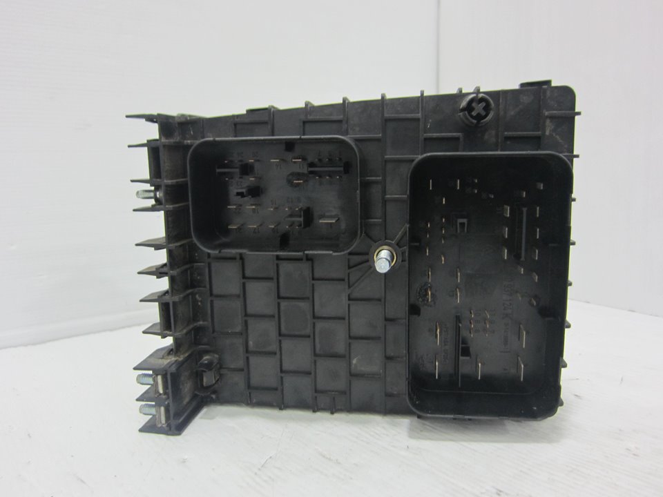 SEAT Toledo 3 generation (2004-2010) Fuse Box 1K0937124K 21574221